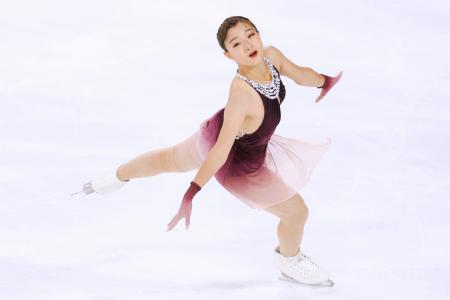 　女子フリー　演技する坂本花織＝アンジェ（共同）
