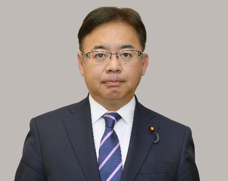 　上野賢一郎厚生労働相