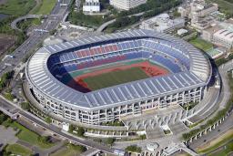 　日産スタジアム＝横浜市港北区（共同通信社ヘリから）