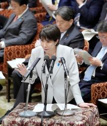 　衆院予算委で答弁する高市首相＝１０日午後