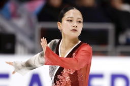 　女子フリー　演技する渡辺倫果＝レークプラシッド（共同）