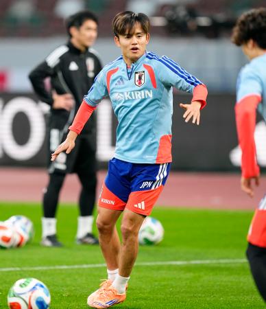 　ボリビア戦に向け、最終調整する久保＝国立競技場