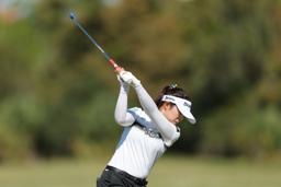 　調整する山下美夢有＝１８日、フロリダ州ネープルズ（ゲッティ＝共同）