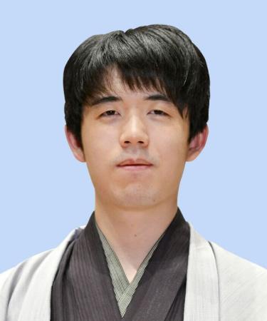　藤井聡太六冠