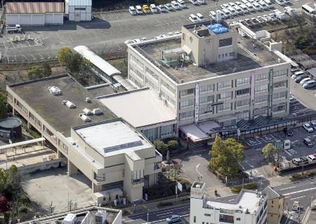 　大阪府羽曳野市役所＝２０２４年２月