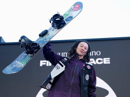 　男子ハーフパイプで優勝した平野歩夢＝張家口・密苑（共同）