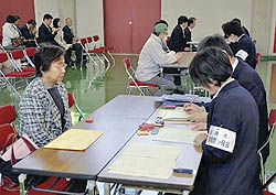 各陣営へ“7つ道具”　県議選・福島市選挙区