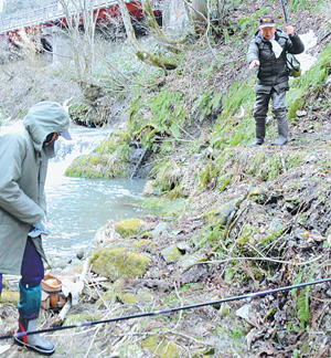 魚との駆け引き楽しむ 福島県内各河川で渓流釣り解禁：釣り情報：福島 